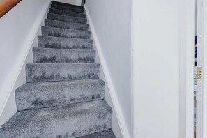 Interior - 3BR York | Free Parking | Garden | Sleeps 6 (York)