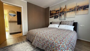 9 sovrum, internet och sängkläder