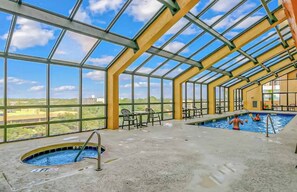 Pool - Relaxing 1 bedroom oceanfront. (Myrtle Beach)