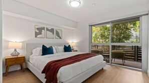 Unclassified image, 4 of 29, button - Emerald Garden: Upscale Retreat with Pool, Gym & Jacuzzi" (Santa Monica)