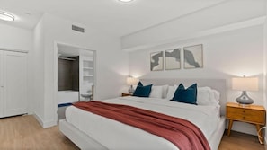 Unclassified image, 5 of 29, button - Emerald Garden: Upscale Retreat with Pool, Gym & Jacuzzi" (Santa Monica)