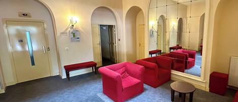 Apartment | Reception