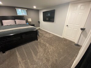 2 bedrooms, WiFi, bed sheets - 3 MILES/ 5 KM FROM METLIFE STADIUM AND AMERICAN DREAM MALL (Wallington)