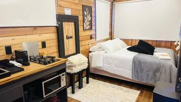 Nhà gỗ, ban công, quang cảnh vườn | Truy cập Internet không dây miễn phí