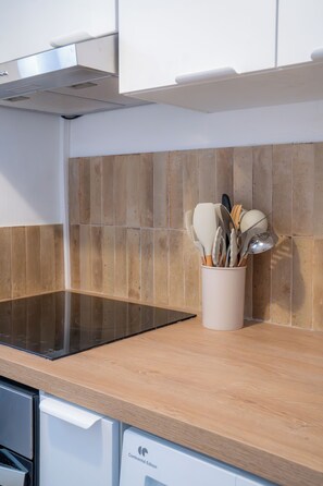Private kitchen - New & elegant apartment - Haut Musiciens (Nice)