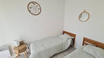 Iron/ironing board