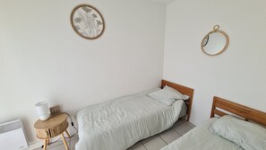 Iron/ironing board