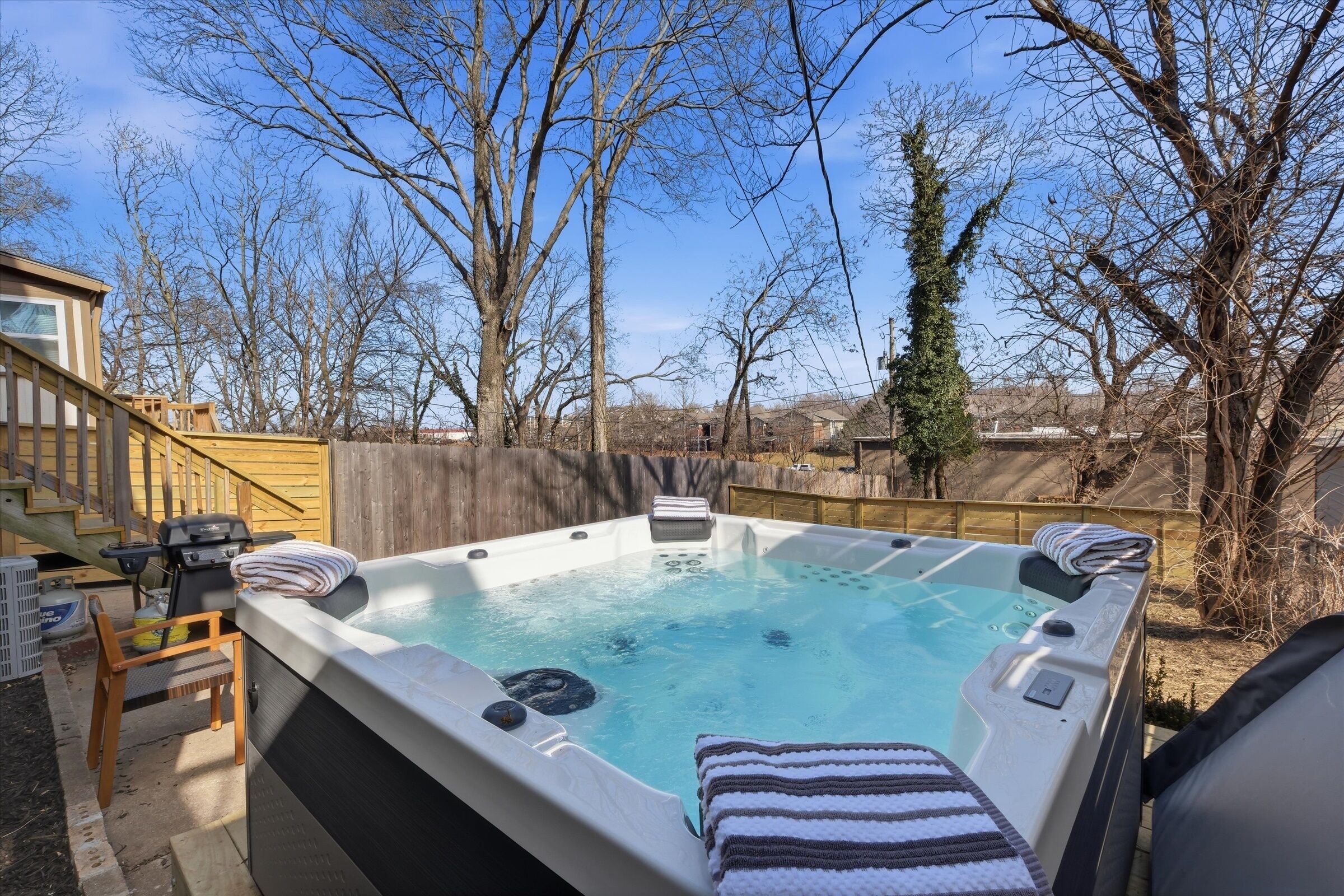 Bain à remous extérieur