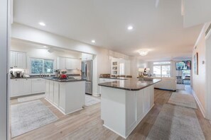 Private kitchen - Walk to Beach~3 Game Rms~Heated Pool~Golf~Fire Pit (Isle of Palms)