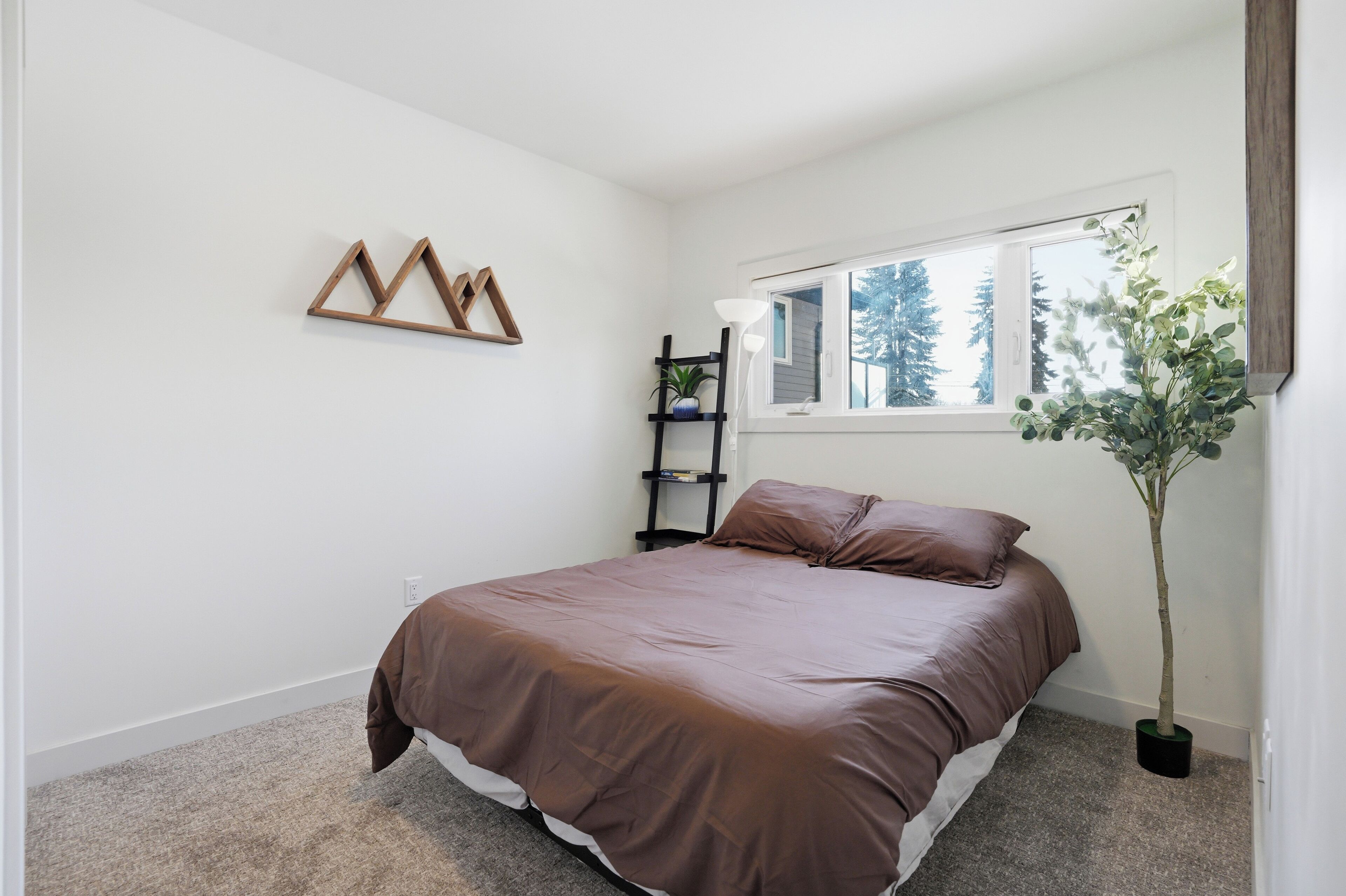 2 多间卧室、WiFi、床单