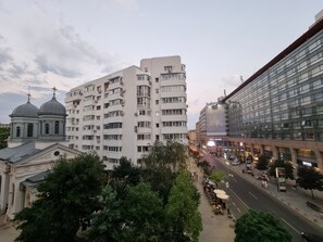 Exterior - City Center Studio - Romanian Athenaeum & Royal Palace (Bucharest)