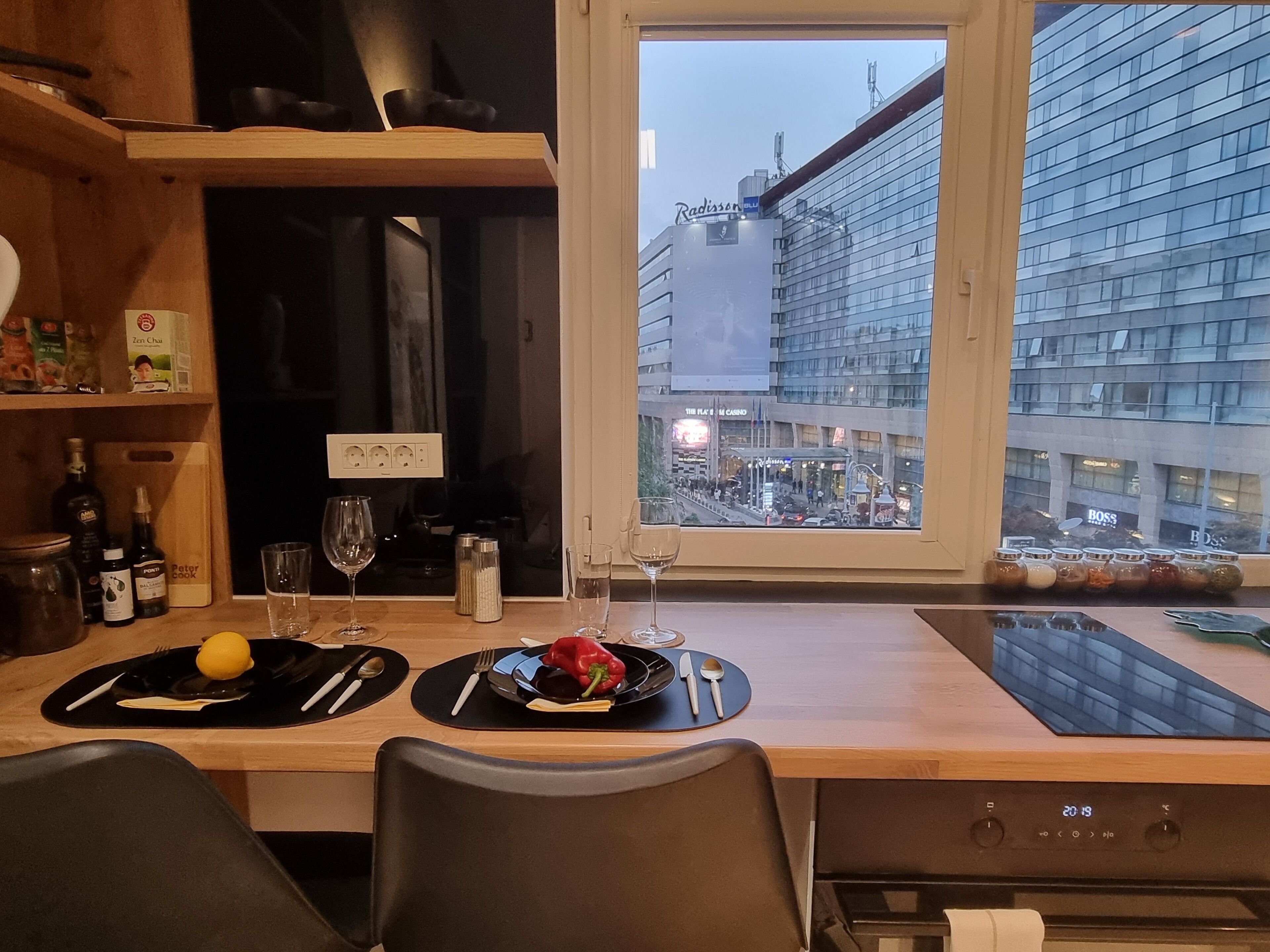 Micro-ondes, four, plaque de cuisson