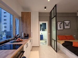 1 bedroom, iron/ironing board, WiFi, bed sheets - City Center Studio - Romanian Athenaeum & Royal Palace (Bucharest)