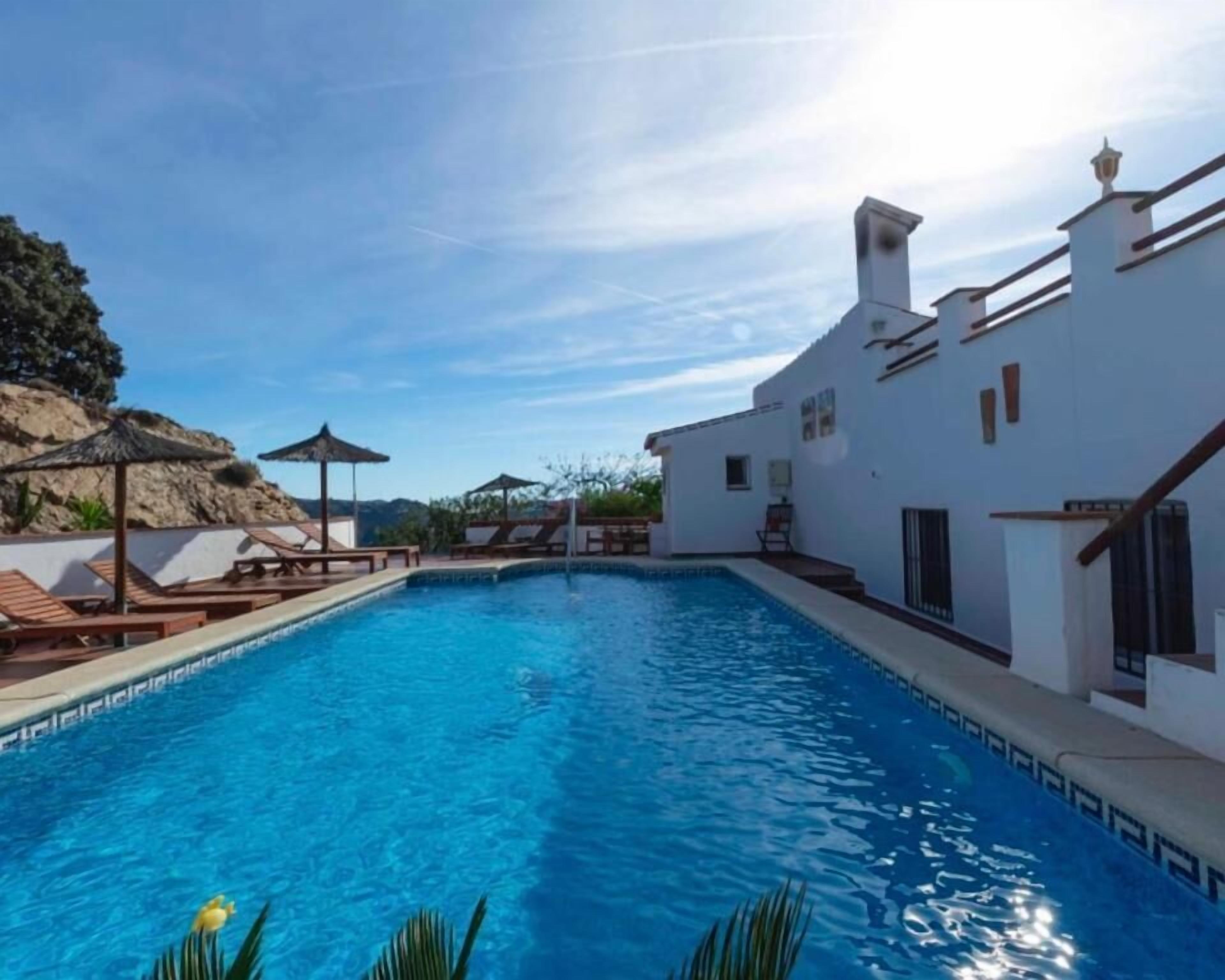 Piscine extérieure (ouverte en saison)