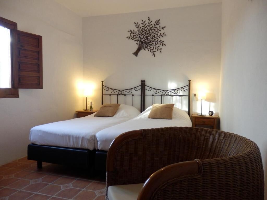 Habitación doble Confort, baño privado, vista a la colina | Wifi gratis 