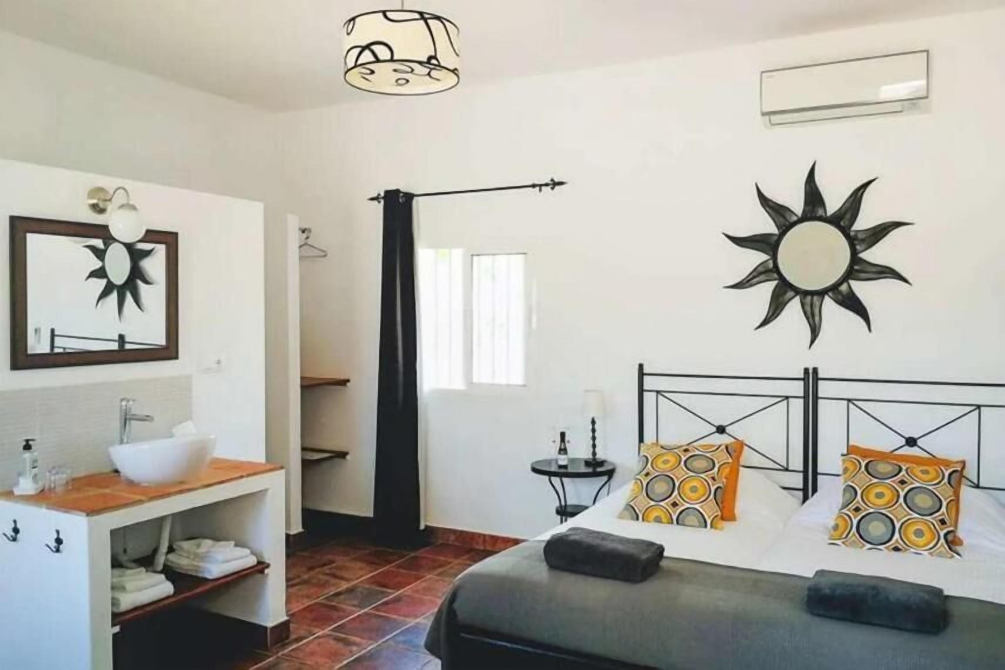 Habitación doble Deluxe, baño privado, vista a la colina | Wifi gratis 