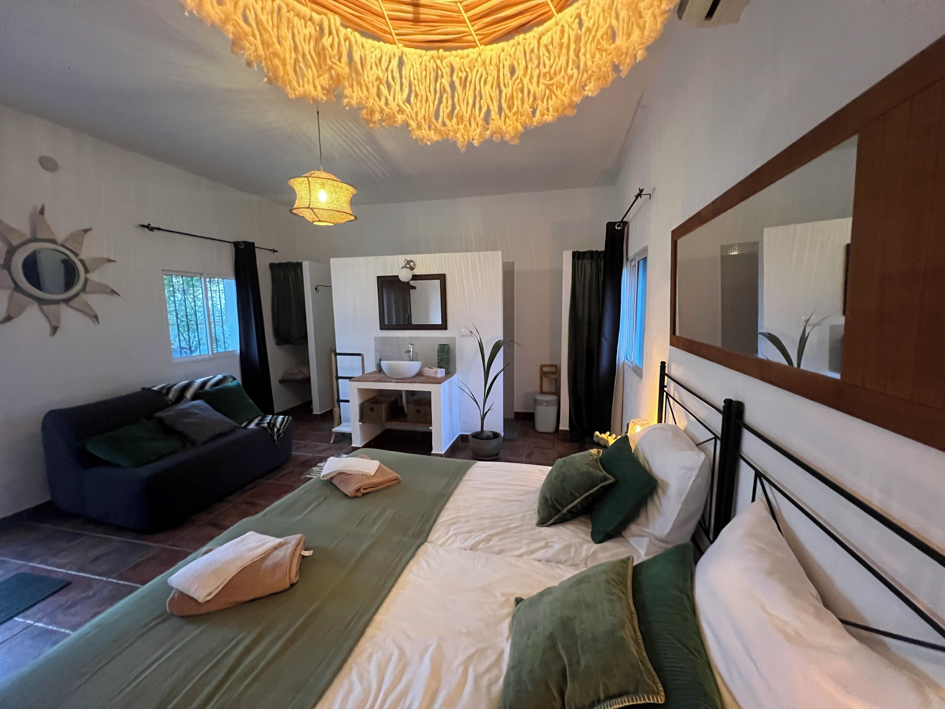 Deluxe Double Room, Private Bathroom, Hill View