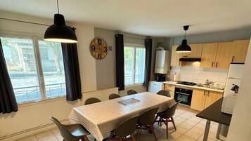 Apartment | Dining