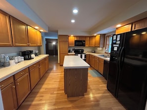 Unclassified image, 5 of 21, button