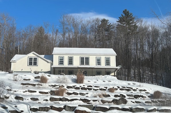 Unclassified image, 1 of 21, button