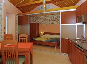 1 bedroom, Internet, bed sheets - Menego Lodge Bol - Holiday Home with Terrace (Bol)