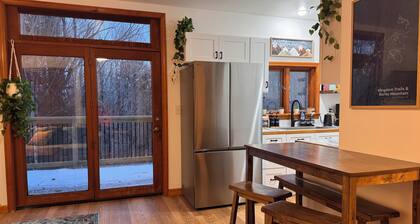 Little House at Burke Basecamp Ride-In Ride-Out Kingdom Trails – Bike Storage