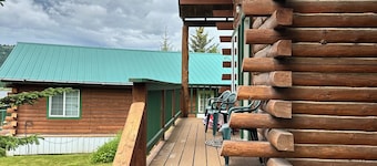 Brooks Falls, Homer Floatplane Lodge