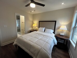 3 bedrooms, iron/ironing board, WiFi, bed sheets