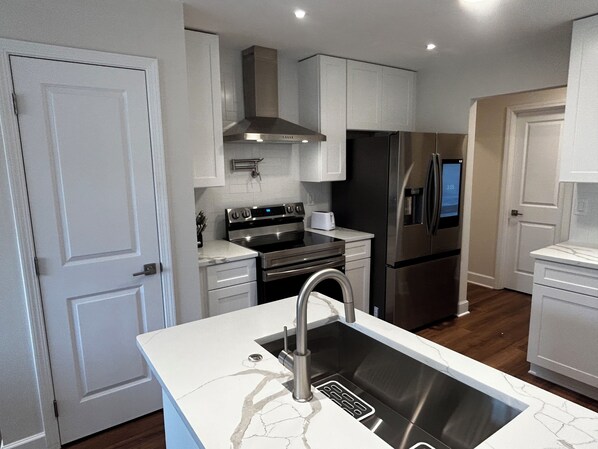 Nicht klassifiziertes Bild, 1 von 19, Schaltfläche