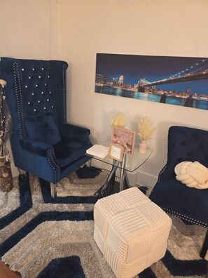 Interior - The cozy house (Allen Park)