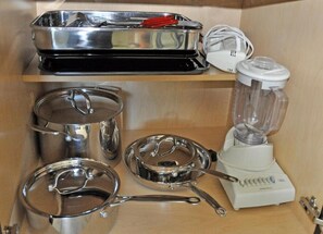 Miscellaneous - Excellent location-restaurants, shopping & beach.  Kitchen, Internet & Fitness. (Miami Beach)