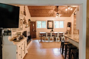 Interior - Lake Retreat - Sleeps 18 - Beach & Lake Access (South Haven)
