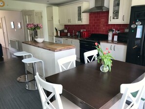Dining - Light Filled 3BDR Home with garden in Kimmage (Dublin)