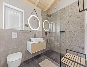 House | Bathroom - Elegant Family Retreat With Pool in Istria (Zminj)
