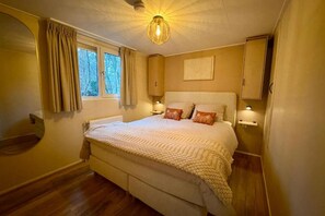 2 bedrooms, WiFi, bed sheets - Luxurious chalet in the countryside for 4 people. Enjoy nature and comfort! (Norg)