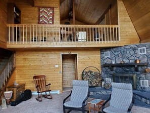 Interior - Scenic Mountain Vacation Family Home near Blackhawk, Golden, Denver (Black Hawk)