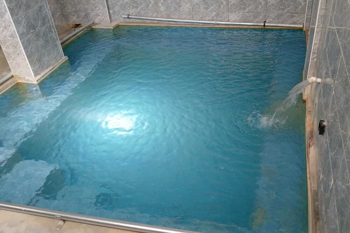 Economy tweepersoonskamer, uitzicht op heuvels