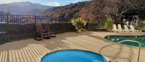 Ulkouima-allas, lämmitetty uima-allas