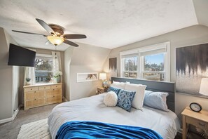 4 habitaciones, tabla de planchar con plancha, wifi y ropa de cama 