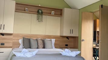 1 camera, Wi-Fi gratuito, lenzuola