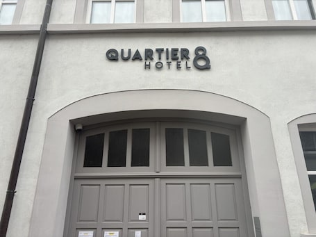 Exterior detail. HAVENU Hotel Quartier 8 - Familienzimmer