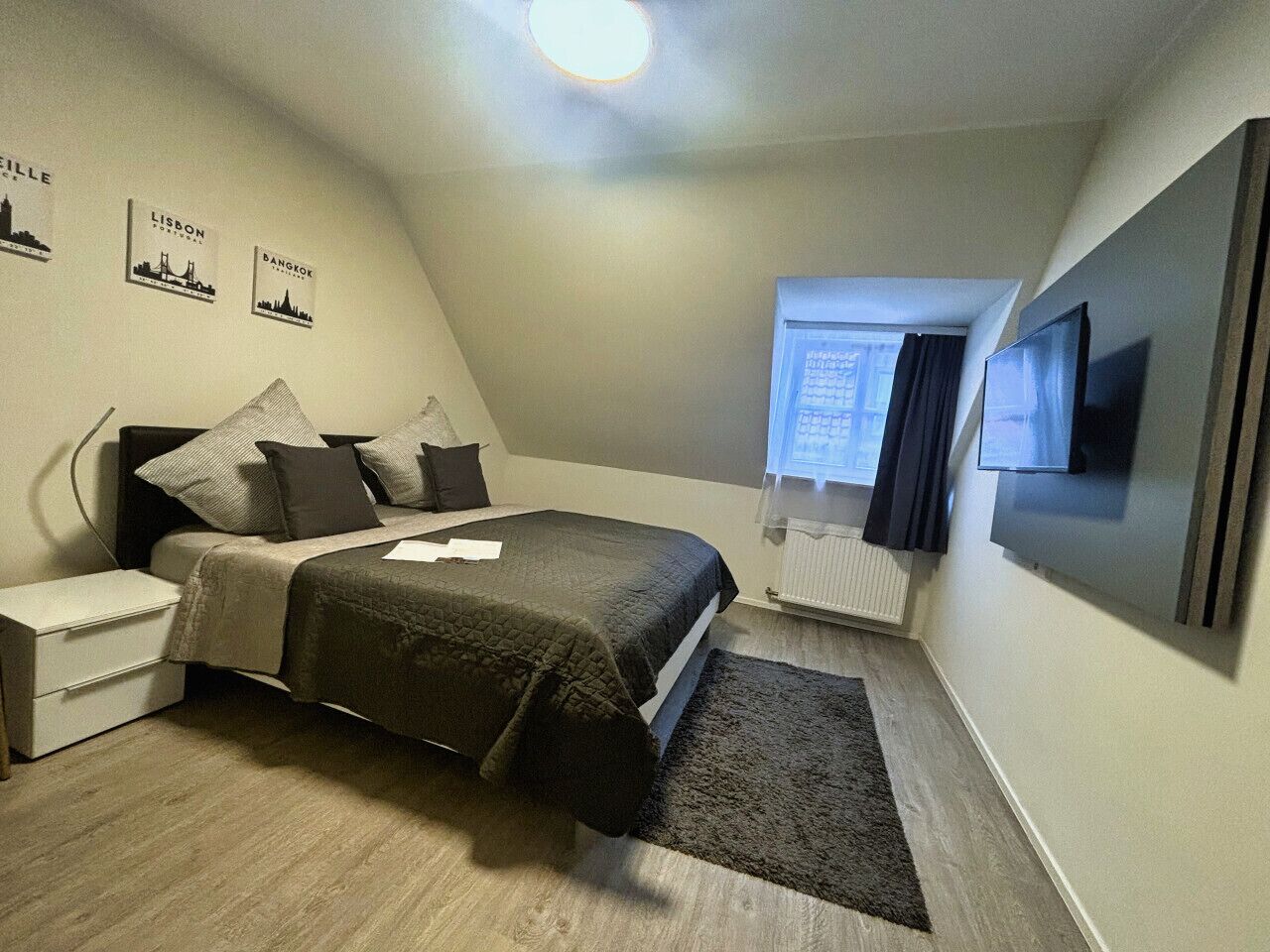 1 chambre, bureau, Wi-Fi, draps fournis