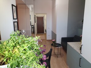 Interior - Central Quiet Panoramic Studio - Calea Victoriei (Bucharest)