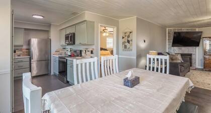 Near Dyess! Minutes from everything! Quiet neighborhood! Heart of Abilene!