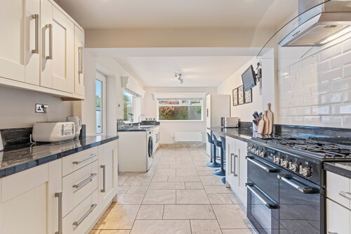 Luxury Equipped 3 Bedroom House, Shropshire NR Telford, Cosford & Wolves