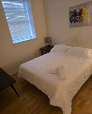 1 多间卧室、熨斗/熨衣板、WiFi、床单