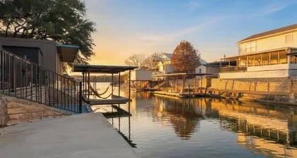 Beautiful Remodeled Lake Cabin