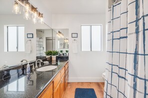 Hair dryer, towels, soap, toilet paper - Sleeps 12! Ocean Views! 4 BD/4BA! 2 Renovated Condos! (Kihei)