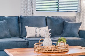 Living area - Sleeps 12! Ocean Views! 4 BD/4BA! 2 Renovated Condos! (Kihei)