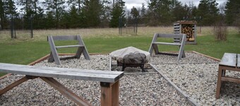 Woodland Retreat with 40 acre and 4 Bedrooms Perfect for Families & Dogs